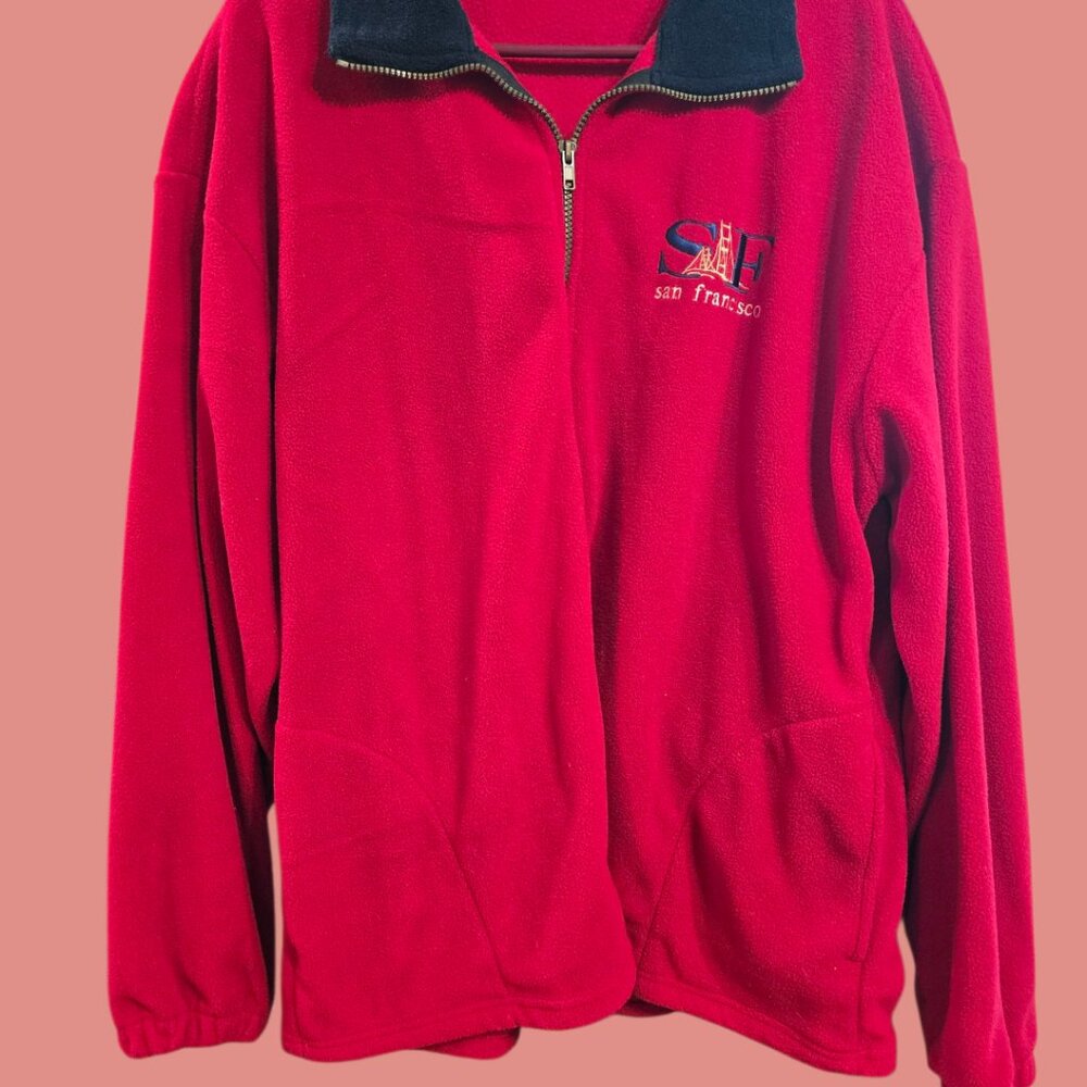 San Francisco red fleece jacket for men or women. Possible size L or XL